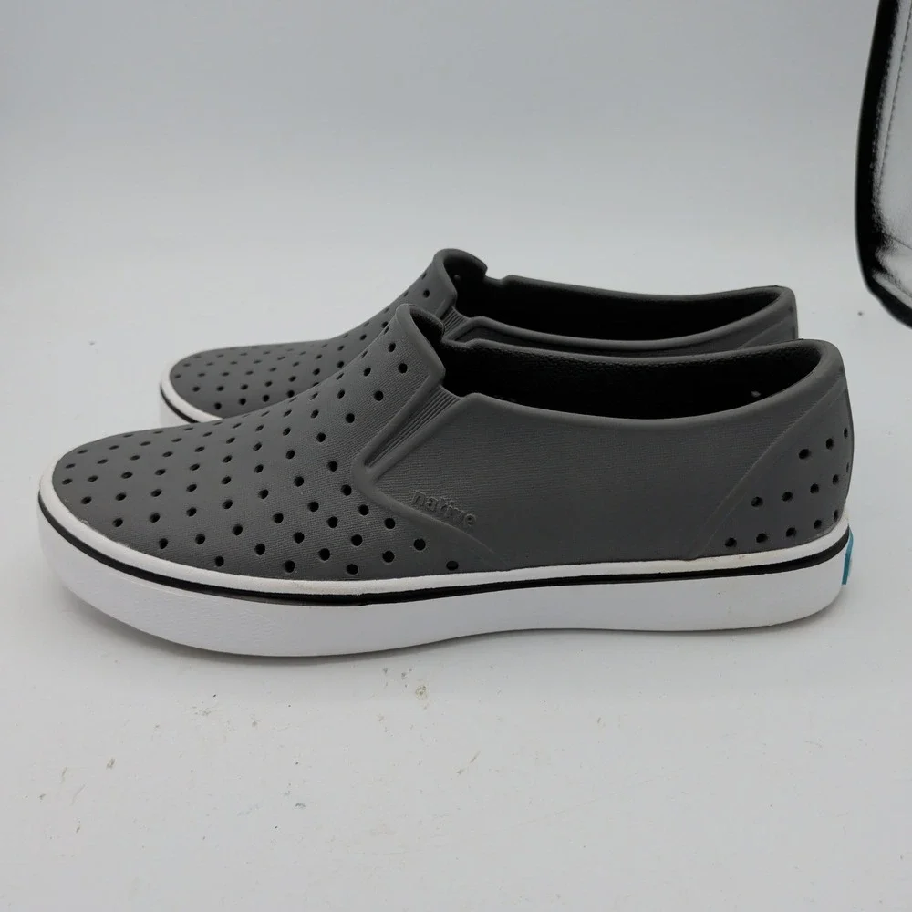 Native Shoes Miles Slip On Water Shoes Pigeon Grey Shell White Mens 7 Womens 9